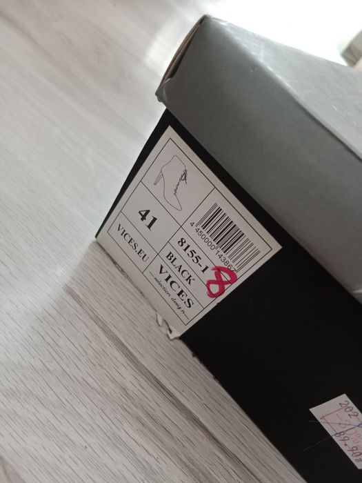 Czarne buty na obcasie vices 41