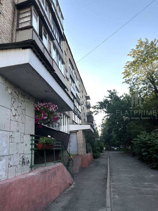 БЕЗ% 3 кімнатна Шевченківський Берестейська Нивки вул.Зеленог Клину, 6 Розглядаємо продаж за держпрограмами