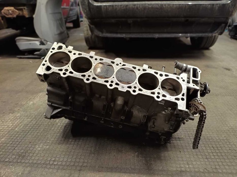 Низ двигателя m52b25 1 vanos