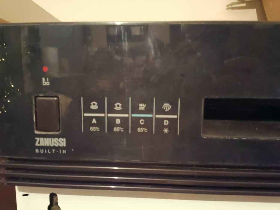 Zmywarka Zanussi do zabudowy 45 cm – sprawna