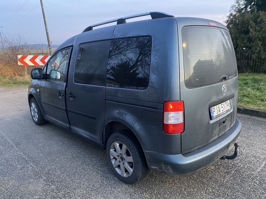 Volkswagen Caddy life 1.9tdi/ hak