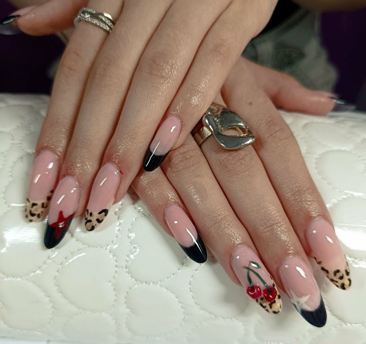 Unhas de gel ,verniz de gel