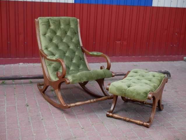 Крісло  качалка  та пуф  Відпочинкове крісло  Крісло для відпочинку
