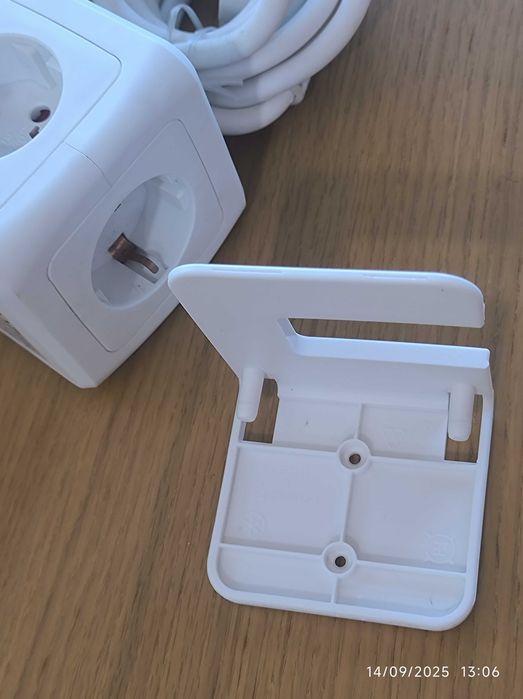New Power Strip with 2 USB Ports and 4 Outlets.437437274071377923