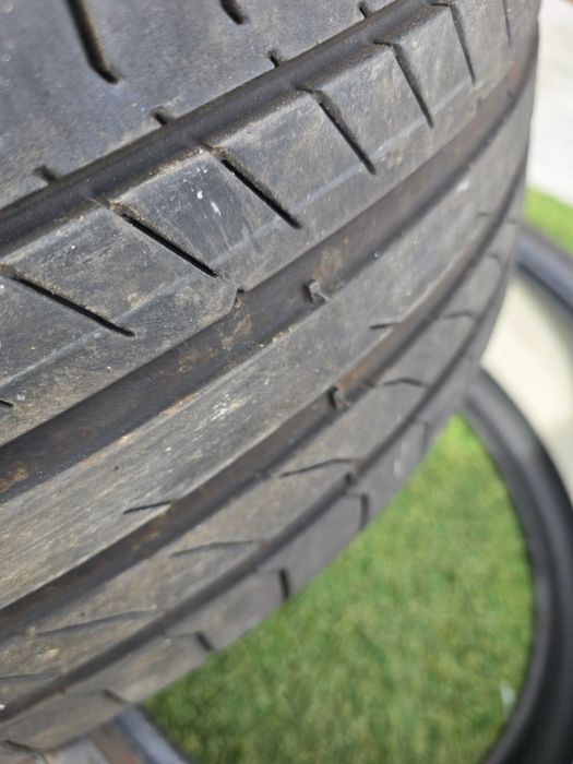 Pneus 245 35 zr 21 Tesla continental 5