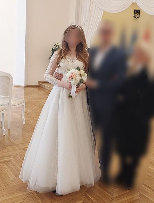 Весільна сукня, святкова сукня