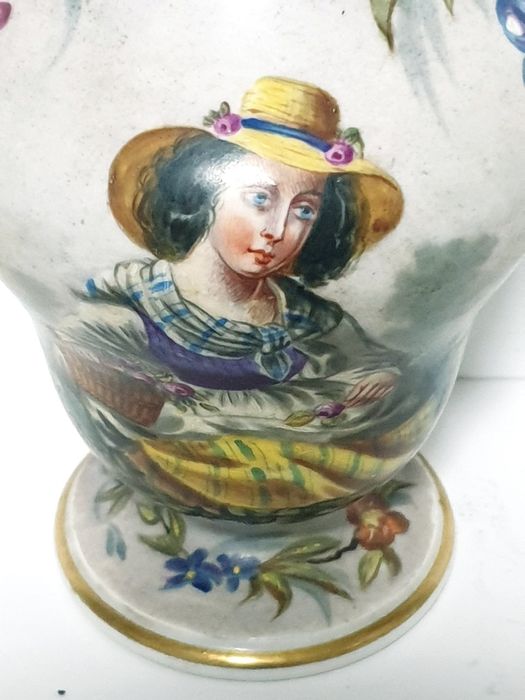 Lindissima antiga garrafa/frasco em porcelana pintada à mão  Sec. XIX
