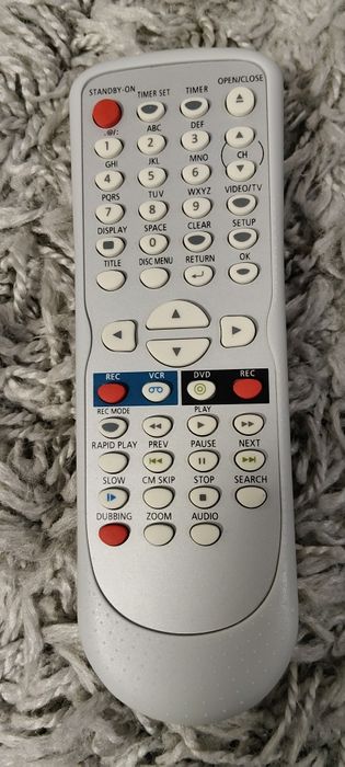 Magnetowid Video Nagrywarka FUNAI (AEG) DVD-R 4509 VCR 6gł.HI-FI pilot