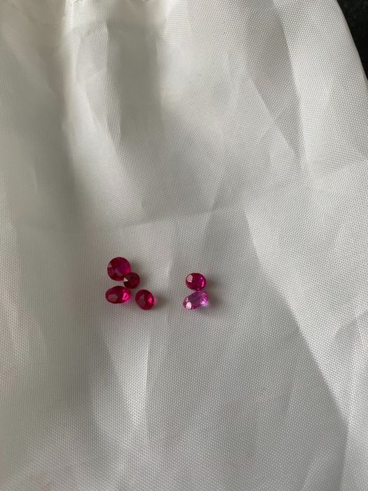 Камни  продаются