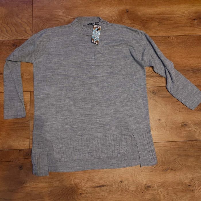 Sweter szary boohoo