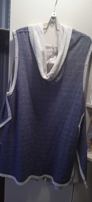 Бомбезный жилет р-р 62 Батал. очень классный