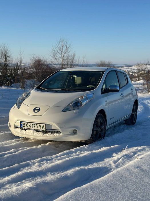 Nissan Leaf 2013 - Рідна фарба, 11/12 поділок