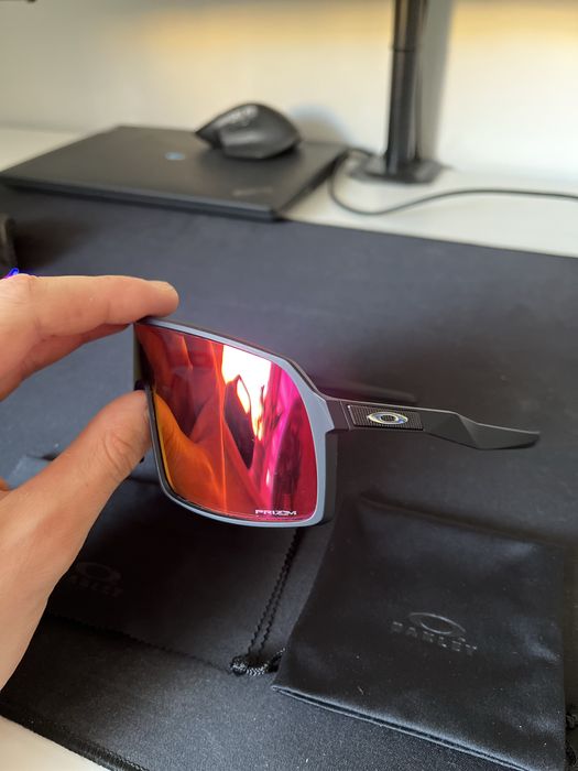 Okulary Oakley Sutro