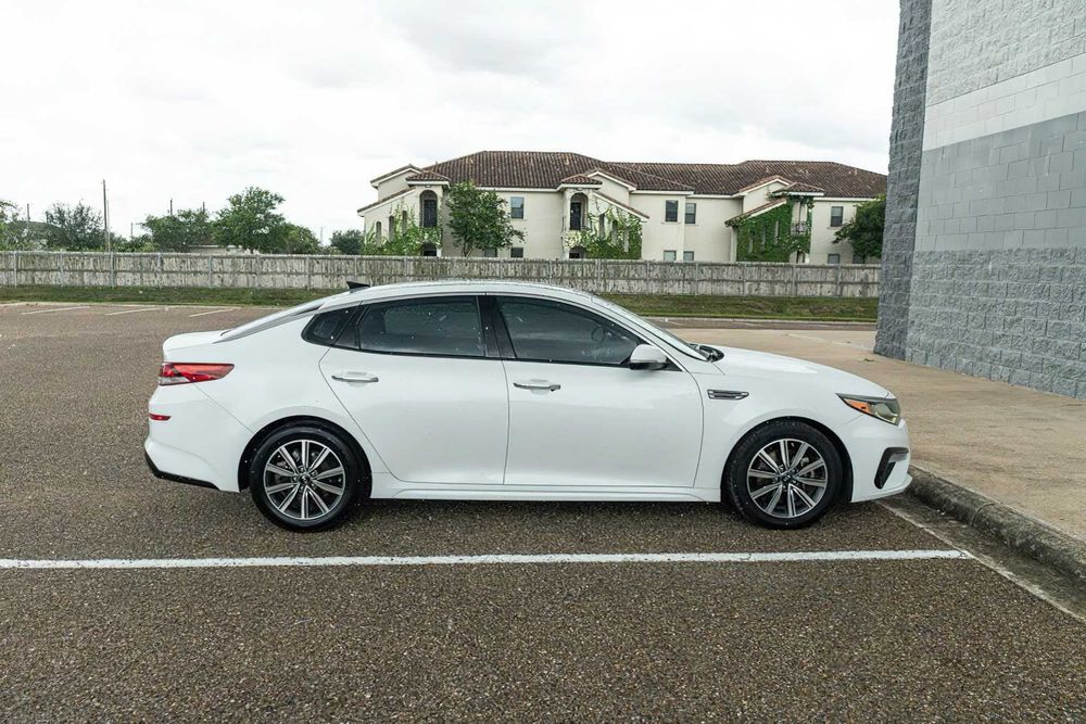 Kia Optima EX      2019