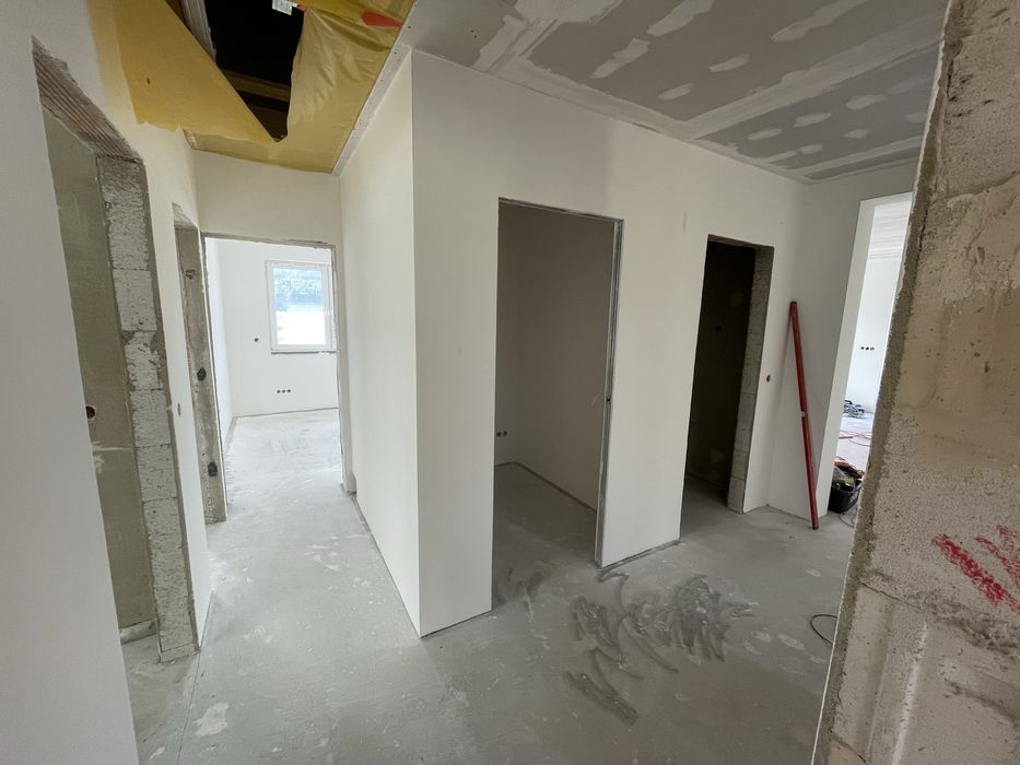 Adaptacja poddasza, regipsy GK, gładzie, malowanie | Kraków