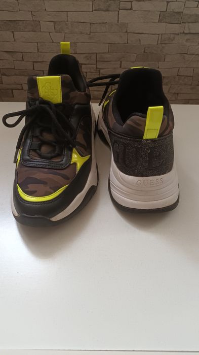 Buty damskie sportowe