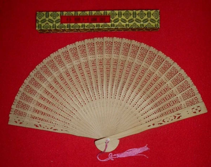 Leque de bambu dobrável feito à mão com caixa original