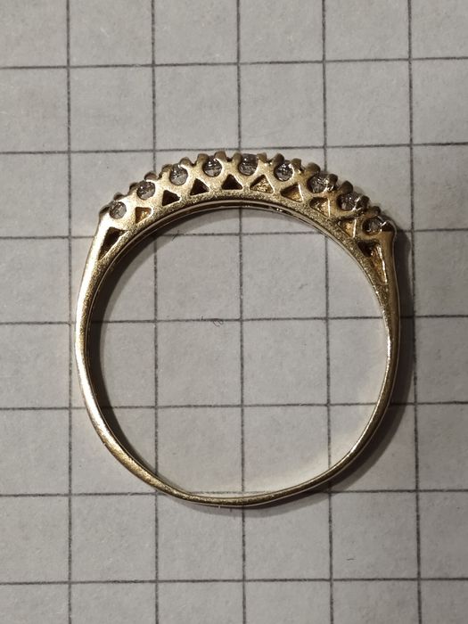 Золота каблучка, 750 проба.