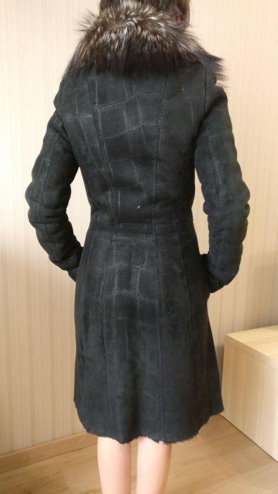 Продам женскую дубленку. . .