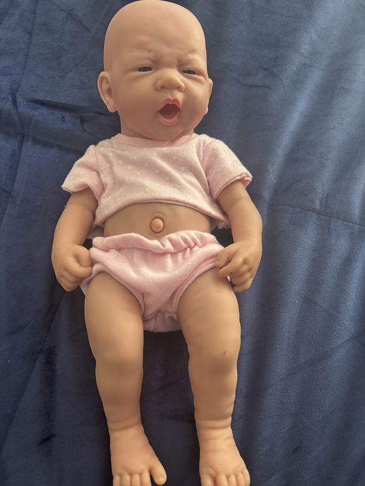 Boneca vinil rosa