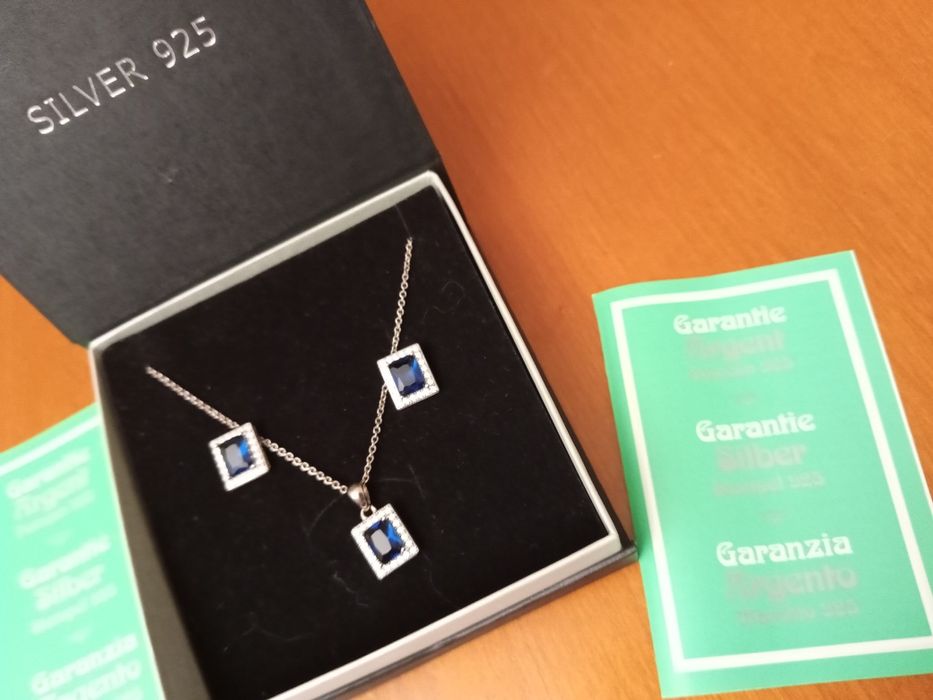 Conjunto de colar e brincos