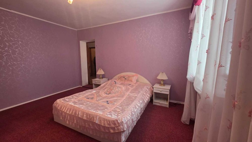 Яр, продається двоповерховий будинок