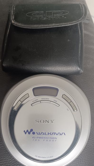 Leitor de CDs Sony Walkman D-EJ623