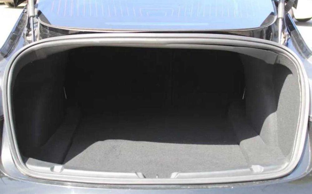 Продаж Tesla model 3 2019