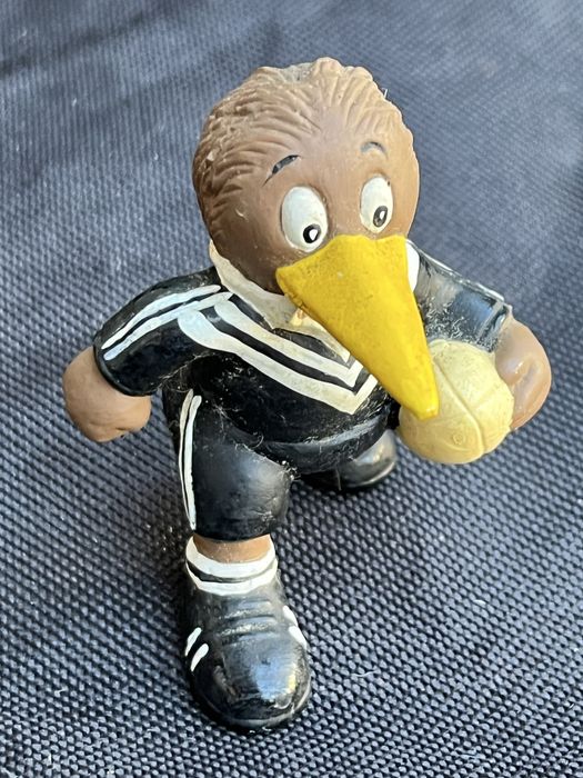 The All Black Haka - tecido, 68cm por 46cm - mais um Mini-"Kiwi"