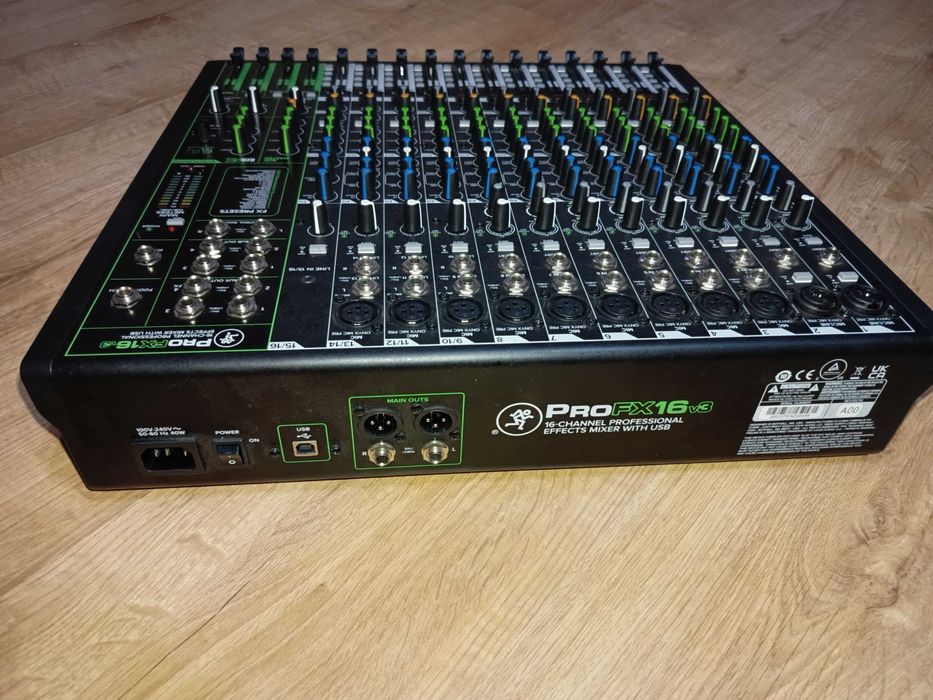 Mikser MACKIE PRO FX16V3 Polecam