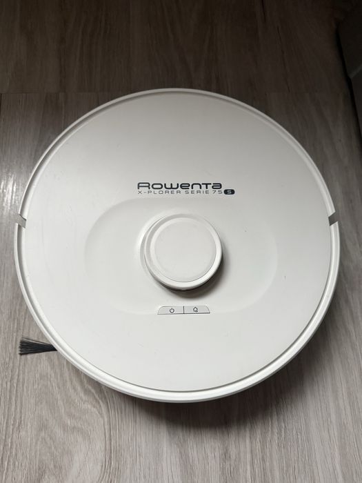 Продам робот пылесос Rowenta