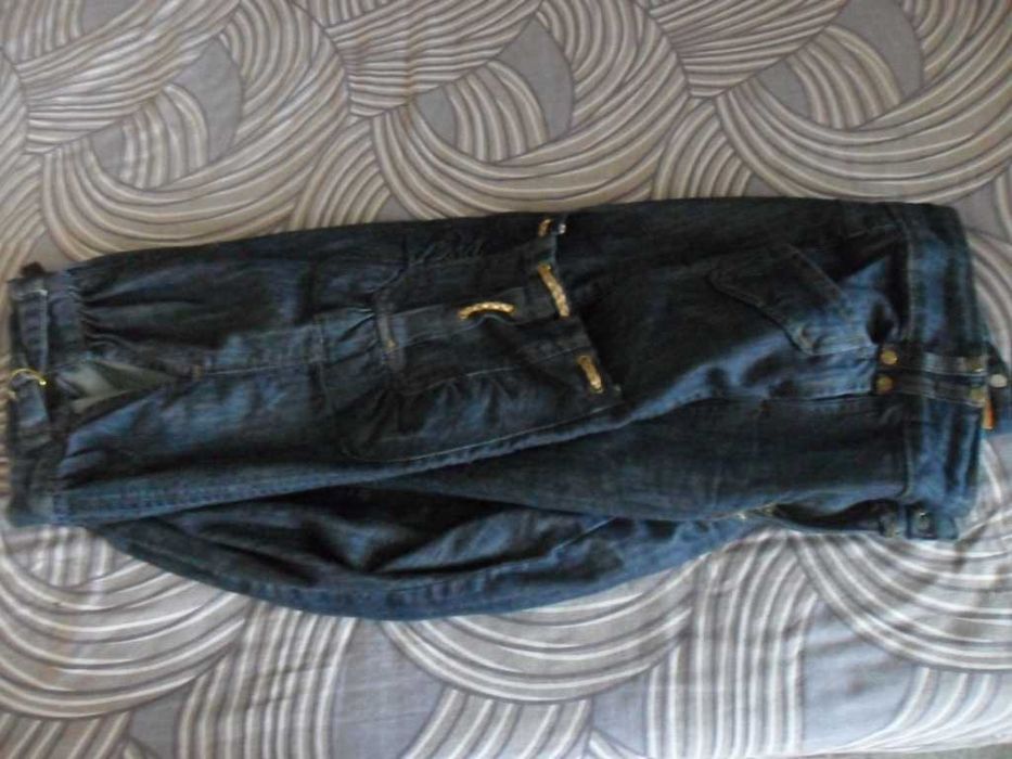 Бриджи ( джинсы )  женские  SIZE :  29  - продам