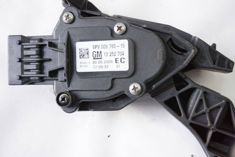Педаль газа Chevrolet Cruze \Шевроле Круз J300 1.6\1.8I