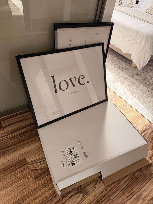 IKEA galeria 9 obrazow w ramkach