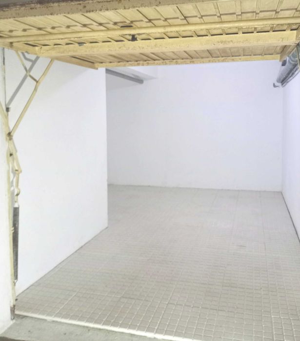 Garagem Box fechada – Setubal cruzamento ALEGRO