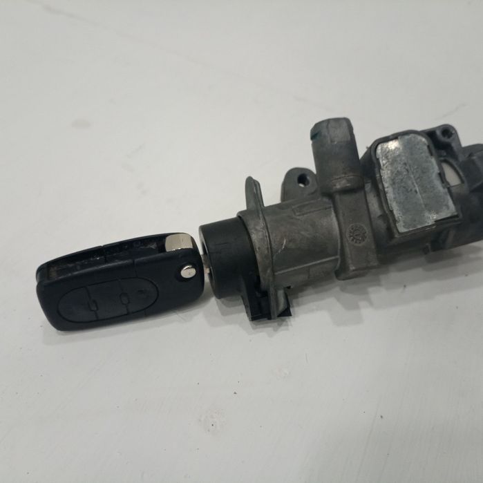 Canhão da ignição - AUDI A4 Avant (8E5, B6) | 00 - 05