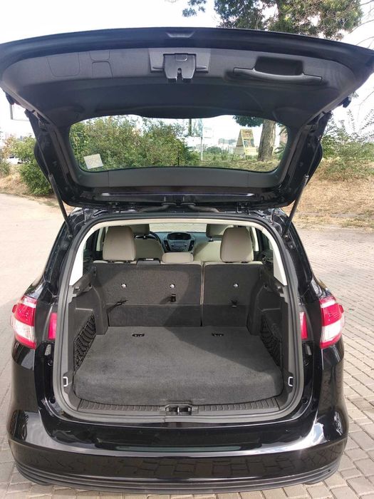 Здам в оренду з правом викупу авто Ford C-Max 2017, Гібрид (180 к.с.)