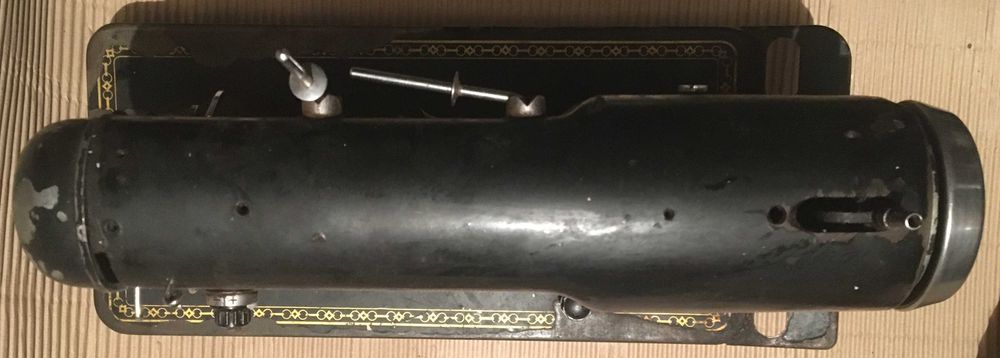 Maszyna do szycia Łucznik zabytek