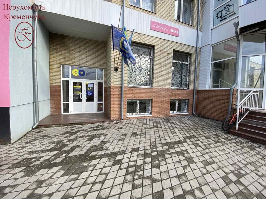 Продаж комерційного приміщення фасадна лінія центр