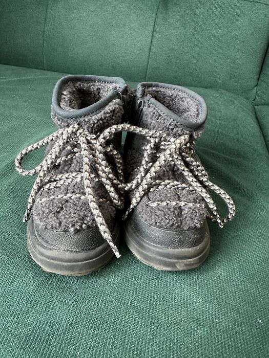 Zimowa dziecięca kurtka Zara na puchu + obuwie Zara + rękawiczki Zara