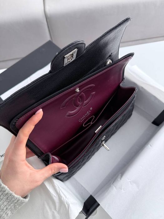 Шкіряна сумка у стилі Chanel Classic