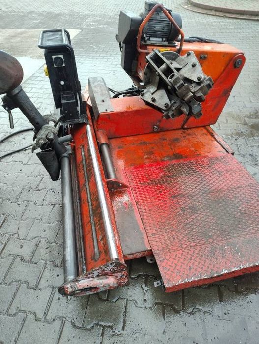 Corghi AG52L Montażownica