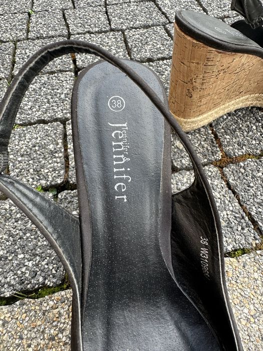 Buty na koturnie