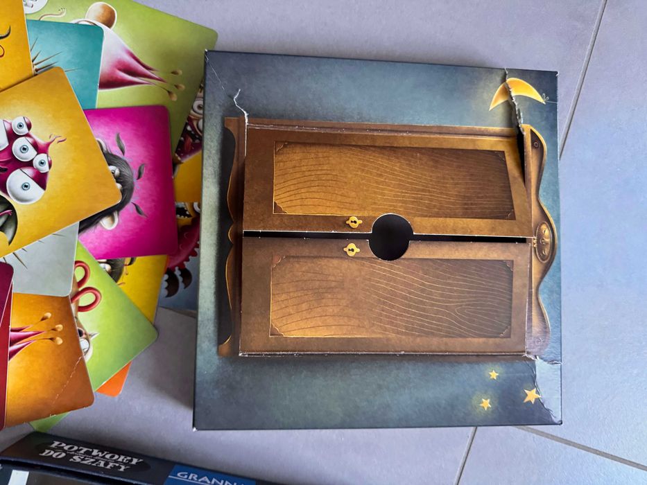 Gra Potwory do szafy GRANNA 00177