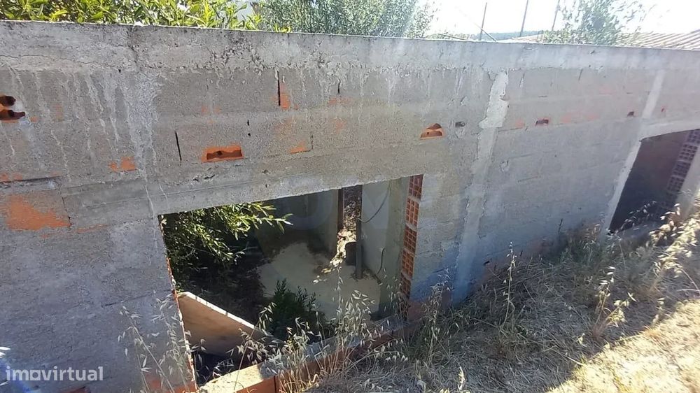 Quinta | 2.048 m² | Para recuperação total | Constância