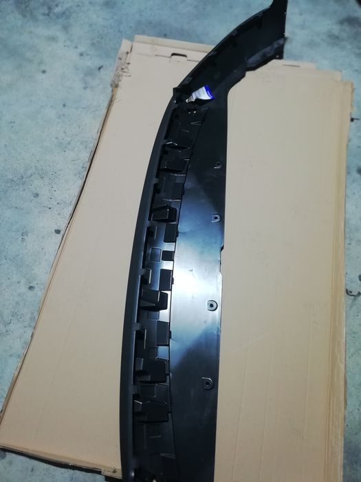 Avental/spoiler volvo xc40 2022