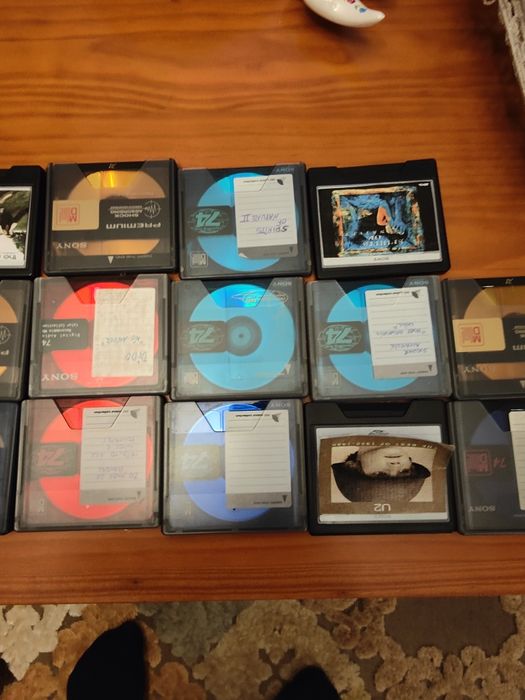 Mini Disc Sony e 24 álbuns minidisc