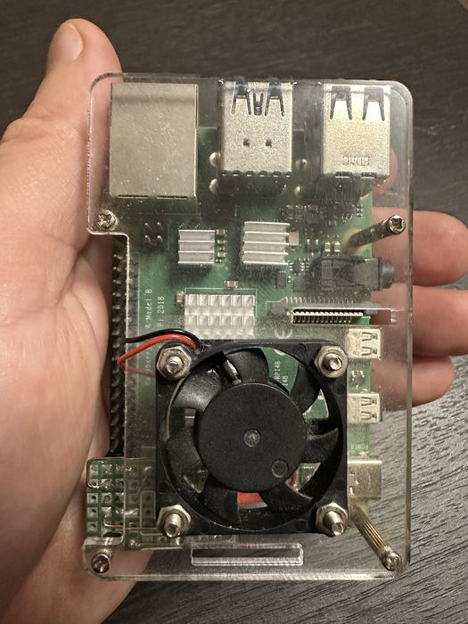 Продам Raspberry Pi 4 Model B 2Гб