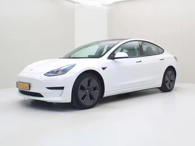 Tesla Model 3 Standard Range Plus RWD foto 2