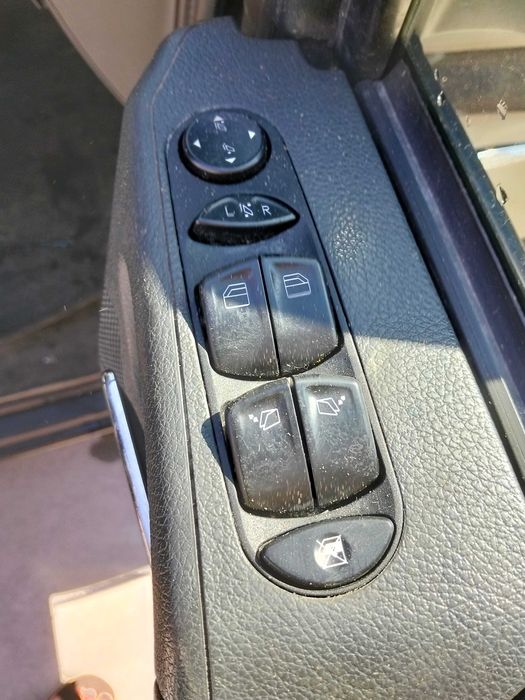 Розборка Mercedes Vito W639 авторазборка шрот Мерседес Віто 639 авто на запчастини б у
